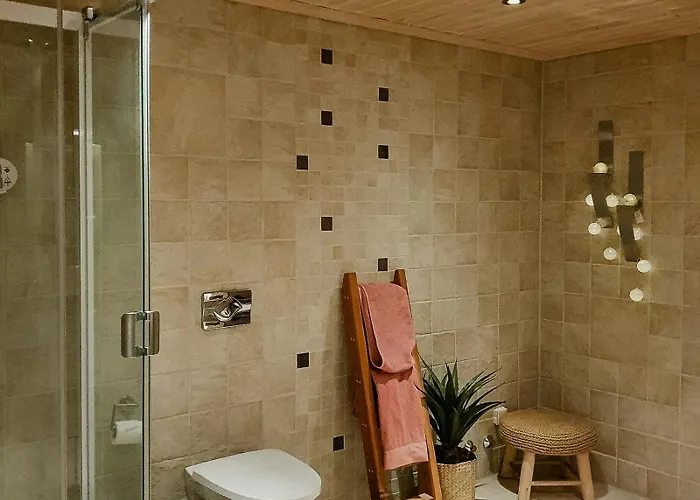 Log Near Hogevarde With Mountain Views * Flå