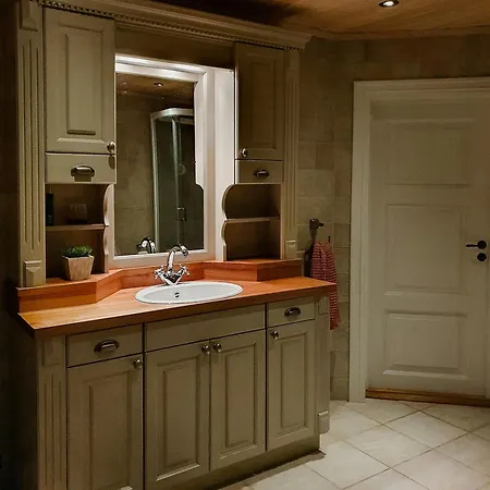 Nyaraló Log Near Hogevarde With Mountain Views Granheim (Fla)